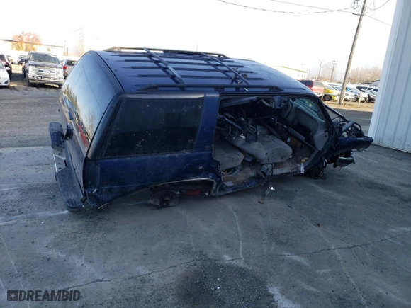 1999 Chevrolet Tahoe Z71 with VIN 1GNEK13R5XJ525230, listed as a Copart auction lot 76624504 with 204,489 mi miles and Salvage Title. Bid and sale history available at carsss.com. Image 3.