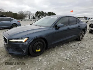 2019 Volvo S60 Momentum with VIN 7JRA22TK2KG002495, listed as a Copart auction lot 41535015 with 68,040 mi miles and Salvage Title. Bid and sale history available at carsss.com. Image 1.