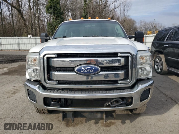 2012 Ford F-250 XL z VIN 1FTBF2B63CEA19489, wystawiony jako Copart lot #50071255 z przebiegiem 124 268 mil mil oraz Szkoda całkowita • Salvage title. Historia ofert i sprzedaży dostępna na DreamBid. Obrazek 5.