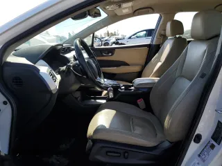 2018 Honda Clarity Plug-In Hybrid Touring with VIN JHMZC5F35JC003567, listed as a Copart auction lot 49685975 with 495,039 mi miles and Salvage Title. Bid and sale history available at carsss.com. Image 7.