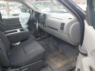 2011 Chevrolet Silverado 1500 Work Truck with VIN 1GCNKPEA8BZ323334, listed as a IAAI auction lot 41149026 with 84,604 mi miles. Bid and sale history available at carsss.com. Image 5.