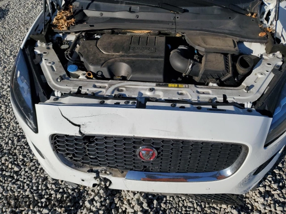 2020 Jaguar E-Pace z VIN SADFK2FX2L1Z87014, wystawiony jako Copart lot #83443294 z przebiegiem 94 608 mil mil oraz Szkoda całkowita • Salvage title. Historia ofert i sprzedaży dostępna na DreamBid. Obrazek 13.