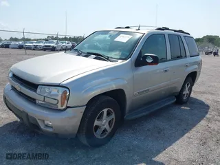2004 Chevrolet TrailBlazer LT with VIN 1GNDS13SX42239605, listed as a IAAI auction lot 41862159 with 235,797 mi miles. Bid and sale history available at carsss.com. Image 2.