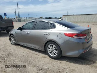 2016 Kia Optima LX z VIN 5XXGT4L39GG097307, wystawiony jako Copart lot #56001485 z przebiegiem 132 244 mil mil oraz Czysty tytuł • Clean title. Historia ofert i sprzedaży dostępna na DreamBid. Obrazek 2.