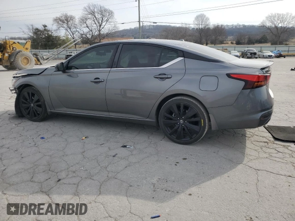 2022 Nissan Altima 2.5 SR with VIN 1N4BL4CV9NN380244, listed as a Copart auction lot 48927635 with 31,991 mi miles and Salvage Title. Bid and sale history available at carsss.com. Image 2.