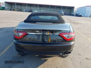 2016 Maserati GranTurismo Convertible Sport with VIN ZAM45VMA8G0158580, listed as a IAAI auction lot 41527347 with 47,344 mi miles. Bid and sale history available at carsss.com. Image 16.