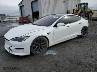 2022 Tesla Model S Plaid with VIN 5YJSA1E62NF490541, listed as a Copart auction lot 51149205 with 0 mi miles and Salvage Title. Bid and sale history available at carsss.com. Image 1.