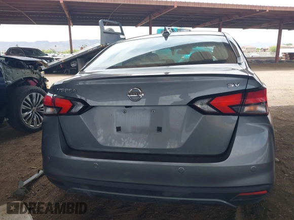 2021 Nissan Versa SV z VIN 3N1CN8EV4ML862408, wystawiony jako IAAI lot #42233052 z przebiegiem 80 435 mil mil oraz . Historia ofert i sprzedaży dostępna na DreamBid. Obrazek 17.