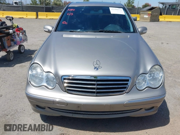 2004 Mercedes-Benz C 230 Kompressor с VIN WDBRF40J64F459900, выставлен на аукционе IAAI как лот 42500575 с пробегом 231 657 миль миль и . История ставок и продаж доступна на DreamBid. Изображение 12.