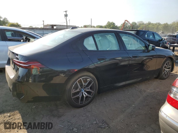 2024 BMW i5 M60 with VIN WBY43FK02RCR61881, listed as a Copart auction lot 71092944 with 0 mi miles and Salvage Title. Bid and sale history available at carsss.com. Image 3.