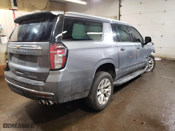 2022 Chevrolet Suburban Premier with VIN 1GNSKFKD7NR223006, listed as a Copart auction lot 84526554 with 0 mi miles and Salvage Title. Bid and sale history available at carsss.com. Image 3.