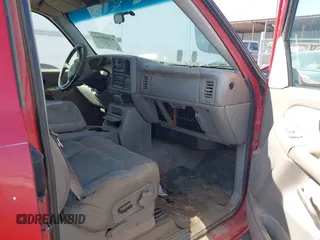 1999 Chevrolet Silverado 1500 LS with VIN 1GCEK19T0XZ143412, listed as a IAAI auction lot 41989365 with 1 mi miles. Bid and sale history available at carsss.com. Image 5.