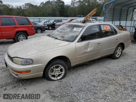 1993 Toyota Camry LE with VIN 4T1SK12E5PU316445, listed as a Copart auction lot 77534394 with 175,506 mi miles and Salvage Title. Bid and sale history available at carsss.com. Image 1.