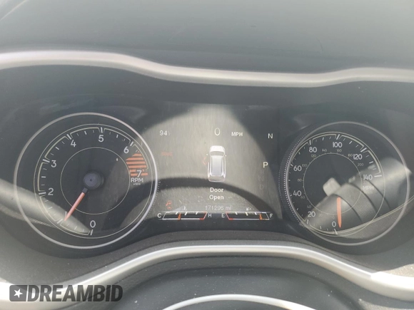 2017 Jeep Cherokee Limited с VIN 1C4PJMDB0HW519556, выставлен на аукционе Copart как лот 62007305 с пробегом 171 296 миль миль и Списание • Salvage title. История ставок и продаж доступна на DreamBid. Изображение 9.