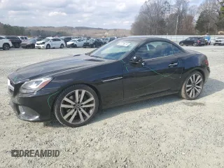 2018 Mercedes-Benz SLC 300 z VIN WDDPK3JA0JF151653, wystawiony jako Copart lot #85726674 z przebiegiem 25 147 mil mil oraz Szkoda całkowita • Salvage title. Historia ofert i sprzedaży dostępna na DreamBid. Obrazek 1.