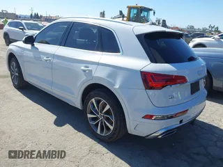 2023 Audi Q5 S line Premium Plus with VIN WA1EAAFY1P2197758, listed as a IAAI auction lot 41627129 with 11,272 mi miles. Bid and sale history available at carsss.com. Image 3.