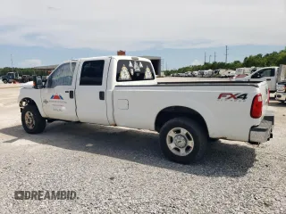 2014 Ford F-350 XLT with VIN 1FT8W3BT2EEA62777, listed as a Copart auction lot 62673935 with 144,746 mi miles and Clean title. Bid and sale history available at DreamBid. Image 2.