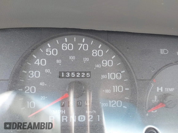 2004 Mercury Grand Marquis GS with VIN 2MEFM74W34X677247, listed as a IAAI auction lot 41856970 with 135,225 mi miles and . Bid and sale history available at DreamBid. Image 7.