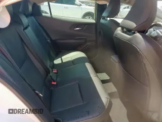 2024 Toyota Prius LE z VIN JTDACAAUXR3022411, wystawiony jako Copart lot #58263865 z przebiegiem 12 783 mil mil oraz Szkoda całkowita • Salvage title. Historia ofert i sprzedaży dostępna na DreamBid. Obrazek 10.