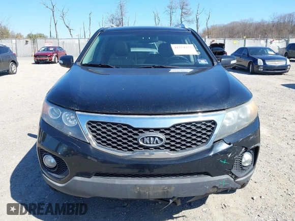 2011 Kia Sorento EX with VIN 5XYKUDA26BG001235, listed as a IAAI auction lot 41754357 with 131,321 mi miles. Bid and sale history available at carsss.com. Image 13.