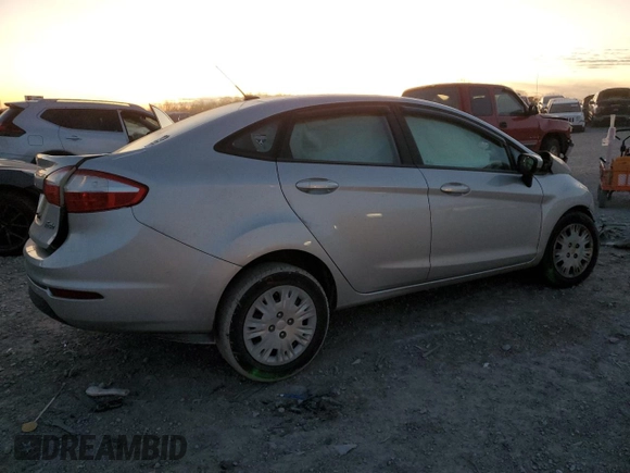 2018 Ford Fiesta S z VIN 3FADP4AJ4JM121355, wystawiony jako Copart lot #88161545 z przebiegiem Nie podano mil oraz Szkoda całkowita • Salvage title. Historia ofert i sprzedaży dostępna na DreamBid. Obrazek 3.