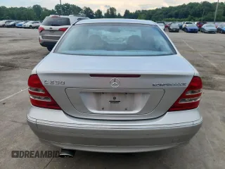 2004 Mercedes-Benz C 230 Kompressor with VIN WDBRF40J94A644777, listed as a Copart auction lot 61159255 with 152,641 mi miles and Salvage title. Bid and sale history available at DreamBid. Image 6.