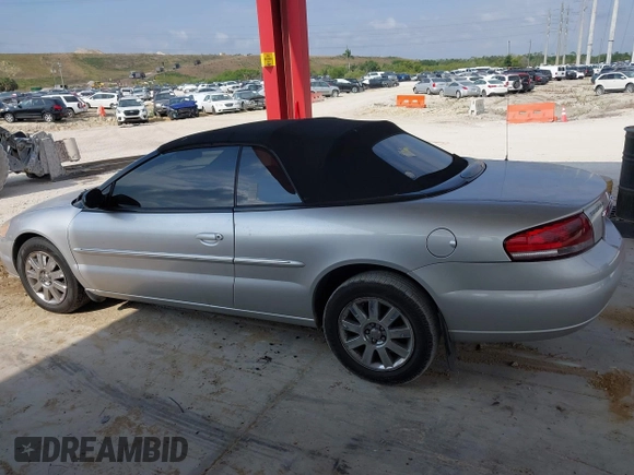 2005 Chrysler Sebring Limited with VIN 1C3EL65R55N705544, listed as a IAAI auction lot 42047691 with 141,136 mi miles and . Bid and sale history available at DreamBid. Image 14.