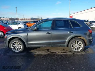 2017 Audi Q5 Premium Plus with VIN WA1L2AFP2HA054045, listed as a IAAI auction lot 41483729 with 70,938 mi miles. Bid and sale history available at carsss.com. Image 14.