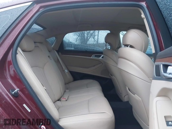 2015 Hyundai Genesis 3.8L with VIN KMHGN4JE5FU028777, listed as a IAAI auction lot 41222805 with 58,104 mi miles. Bid and sale history available at carsss.com. Image 8.