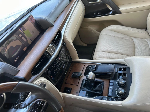 2017 Lexus LX 570 z VIN JTJHY7AX7H4243757, wystawiony jako Copart lot #66006545 z przebiegiem 94 422 mil mil oraz Czysty tytuł • Clean title. Historia ofert i sprzedaży dostępna na DreamBid. Obrazek 11.
