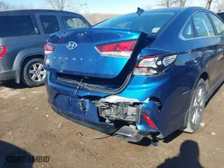 2019 Hyundai Sonata Sport with VIN 5NPE34AF4KH804430, listed as a IAAI auction lot 41663733 with 51,297 mi miles. Bid and sale history available at carsss.com. Image 6.