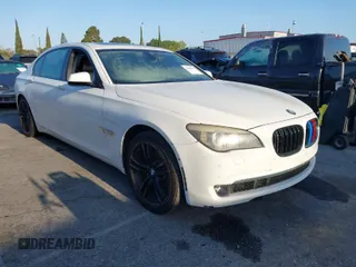 2010 BMW 7 Series 750Li с VIN WBAKB8C58ACY63604, выставлен на аукционе IAAI как лот 41986270 с пробегом 131 865 миль миль и . История ставок и продаж доступна на DreamBid. Изображение 1.