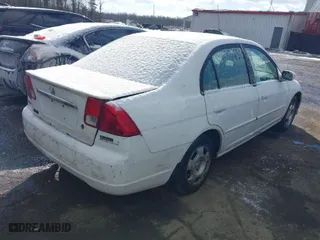 2003 Honda Civic Hybrid with VIN JHMES95643S005985, listed as a IAAI auction lot 41375567 with 252,651 mi miles. Bid and sale history available at carsss.com. Image 4.