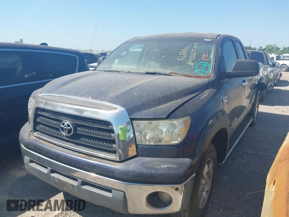 2008 Toyota Tundra z VIN 5TBBV54108S491746, wystawiony jako IAAI lot #42225719 z przebiegiem 142 589 mil mil oraz . Historia ofert i sprzedaży dostępna na DreamBid. Obrazek 2.