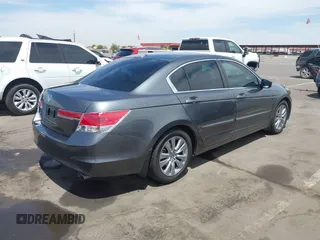 2012 Honda Accord EX-L z VIN 1HGCP2F85CA083670, wystawiony jako IAAI lot #42359595 z przebiegiem 83 358 mil mil oraz . Historia ofert i sprzedaży dostępna na DreamBid. Obrazek 4.
