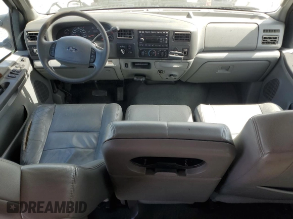 2004 Ford F-350 XL with VIN 1FTSW31P04EC44129, listed as a Copart auction lot 63519165 with 205,411 mi miles and Salvage title. Bid and sale history available at DreamBid. Image 8.