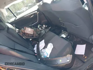 2022 Toyota RAV4 Hybrid XLE z VIN 4T3RWRFV0NU054821, wystawiony jako IAAI lot #42144555 z przebiegiem 29 485 mil mil oraz . Historia ofert i sprzedaży dostępna na DreamBid. Obrazek 8.