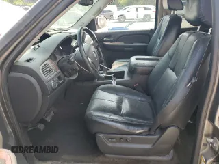 2007 Chevrolet Suburban LTZ with VIN 1GNFC16097R249683, listed as a Copart auction lot 59217785 with Not provided miles and Salvage title. Bid and sale history available at DreamBid. Image 7.