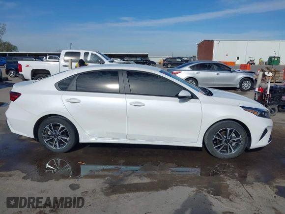 2024 Kia Forte LXS with VIN 3KPF24AD7RE837846, listed as a IAAI auction lot 41256905 with 2,961 mi miles and . Bid and sale history available at DreamBid. Image 13.