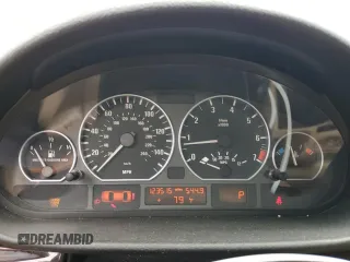 2005 BMW 3 Series 330xi with VIN WBAEW53495PN37185, listed as a Copart auction lot 56757665 with 123,515 mi miles and Salvage title. Bid and sale history available at DreamBid. Image 9.