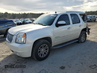 2013 GMC Yukon Denali z VIN 1GKS2EEFXDR119645, wystawiony jako Copart lot #43119265 z przebiegiem 135 704 mil mil oraz Szkoda całkowita • Salvage title. Historia ofert i sprzedaży dostępna na DreamBid. Obrazek 1.