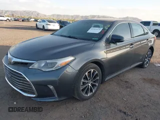 2017 Toyota Avalon XLE z VIN 4T1BK1EB0HU249028, wystawiony jako IAAI lot #41915371 z przebiegiem 83 024 mil mil oraz . Historia ofert i sprzedaży dostępna na DreamBid. Obrazek 17.