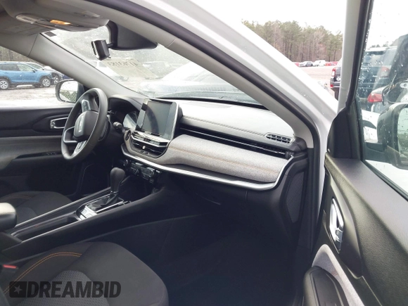 2022 Jeep Compass Sport z VIN 3C4NJCAB4NT121306, wystawiony jako IAAI lot #41763183 z przebiegiem 20 589 mil mil oraz . Historia ofert i sprzedaży dostępna na DreamBid. Obrazek 5.