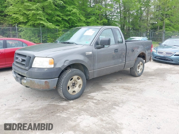 2005 Ford F-150 XL z VIN 1FTRF12265NB74269, wystawiony jako IAAI lot #42267542 z przebiegiem 180 386 mil mil oraz . Historia ofert i sprzedaży dostępna na DreamBid. Obrazek 2.