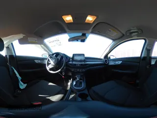 2023 Kia Forte LXS z VIN 3KPF24AD1PE621214, wystawiony jako IAAI lot #41970298 z przebiegiem 35 996 mil mil oraz . Historia ofert i sprzedaży dostępna na DreamBid. Obrazek 18.