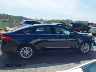 2020 Ford Fusion SE with VIN 3FA6P0HDXLR231155, listed as a IAAI auction lot 41925162 with 51,588 mi miles. Bid and sale history available at carsss.com. Image 14.