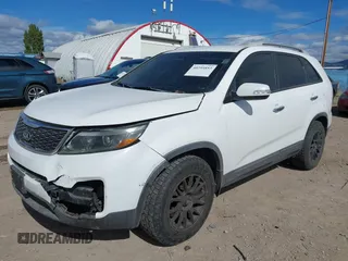 2015 Kia Sorento LX with VIN 5XYKT4A75FG608229, listed as a IAAI auction lot 40395853 with 81,115 mi miles. Bid and sale history available at carsss.com. Image 2.