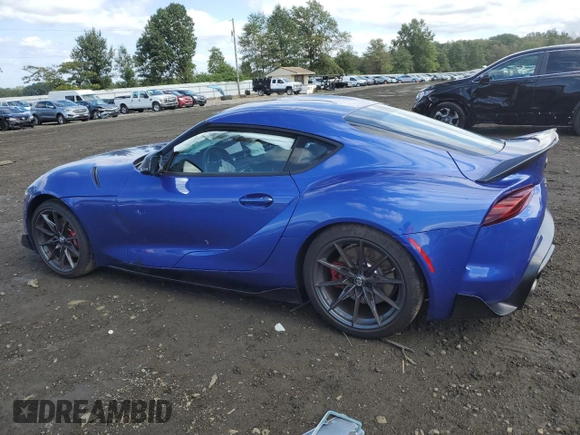 2023 Toyota Supra 3.0 z VIN WZ1DB0G02PW059707, wystawiony jako Copart lot #69791693 z przebiegiem 7559 mil mil oraz . Historia ofert i sprzedaży dostępna na DreamBid. Obrazek 2.