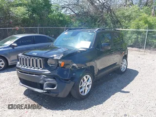 2018 Jeep Renegade Latitude with VIN ZACCJABB8JPH23377, listed as a IAAI auction lot 42142134 with 42,202 mi miles and . Bid and sale history available at DreamBid. Image 2.