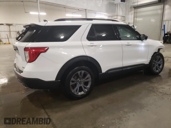 2021 Ford Explorer XLT with VIN 1FMSK8DH3MGB14598, listed as a Copart auction lot 51998255 with 53,251 mi miles and Salvage Title. Bid and sale history available at carsss.com. Image 3.